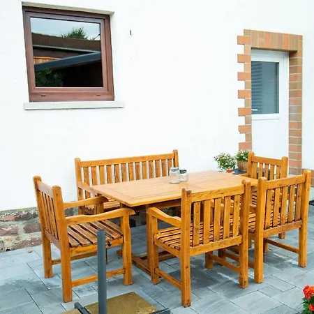 Schmitt In Apartment