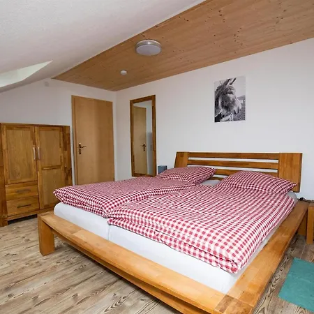 Schmitt In * Ehrenberg (Hessen)